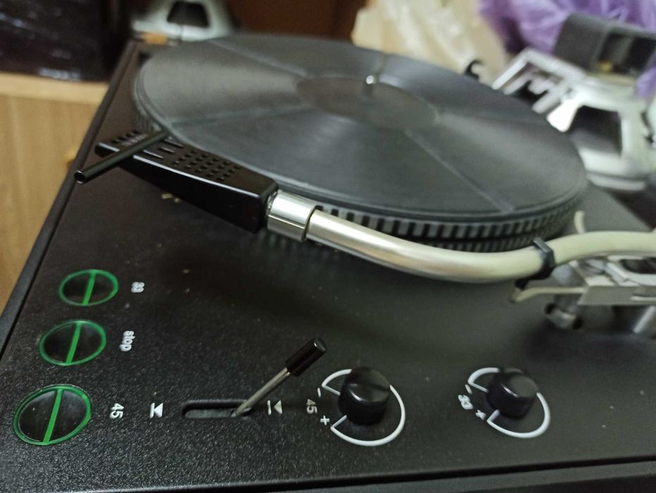 Програвач платівок Telefunken S 600