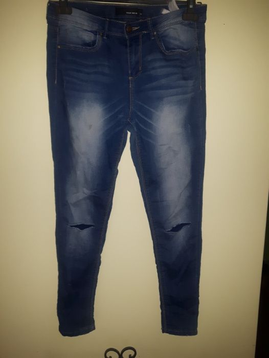Spodnie rurki jeansy jeans dziury przecierane 38M tally weijl
