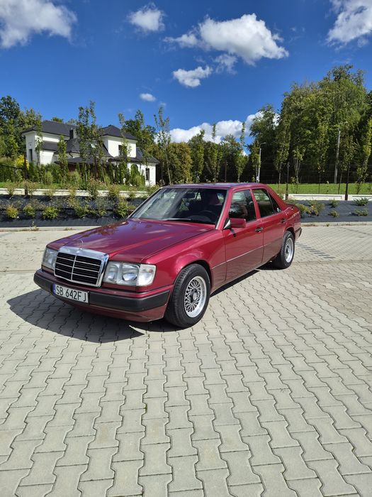 Mercedes-Benz W124