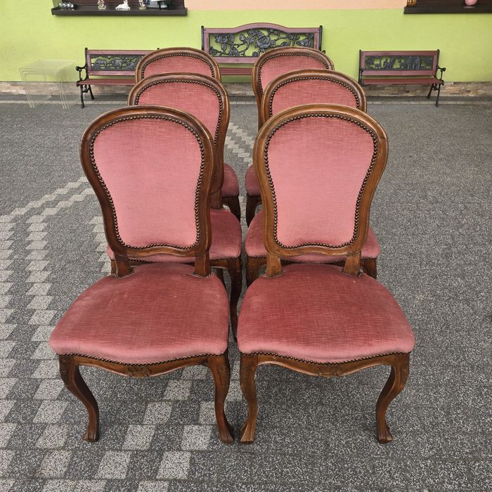 Krzesła drewniane stylowe