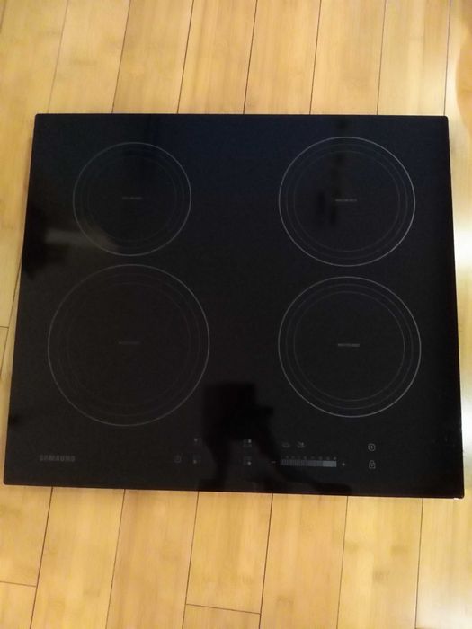 SZKŁO do płyty indukcyjnej Samsung CTN464FB01