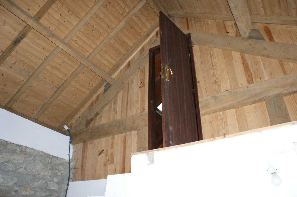 Edifício em pedra com 87 m² - Caminha