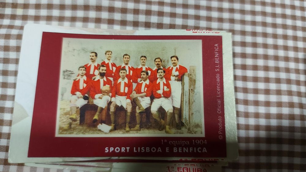 Diversos ímanes produto oficial Sport Lisboa e Benfica