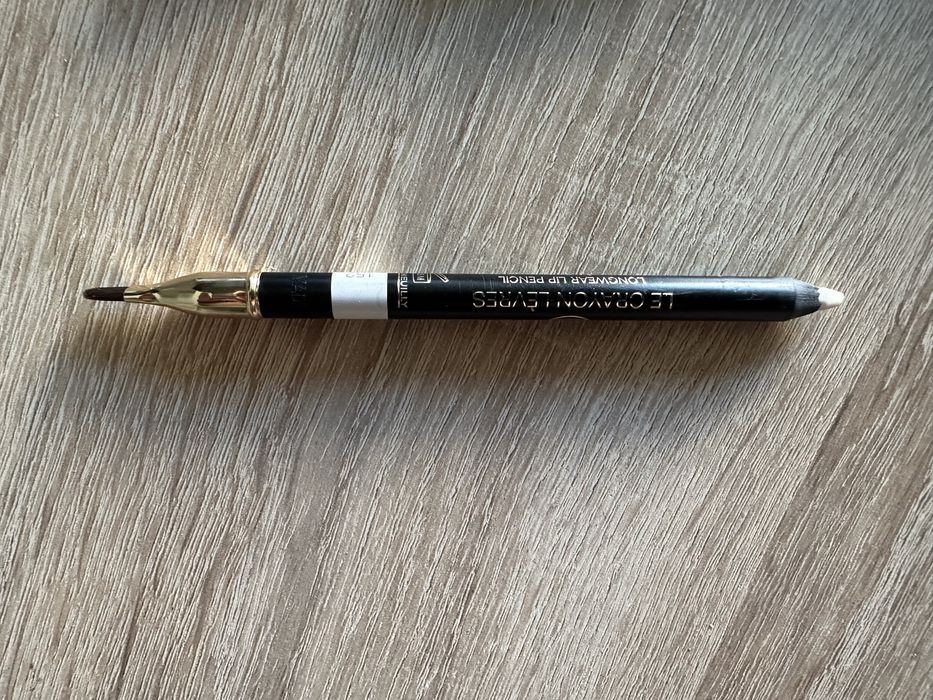 Chanel kredka do konturu ust