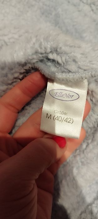 Zimowa sukienka z golfem . 40-42 . ElleNor