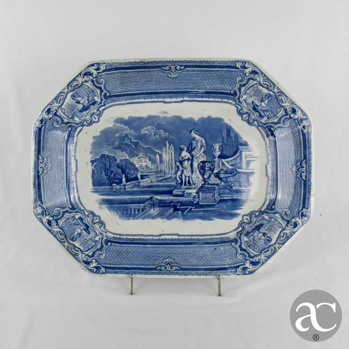 Travessa em Faiança de Sacavém, decoração “Minerva” séc. XIX