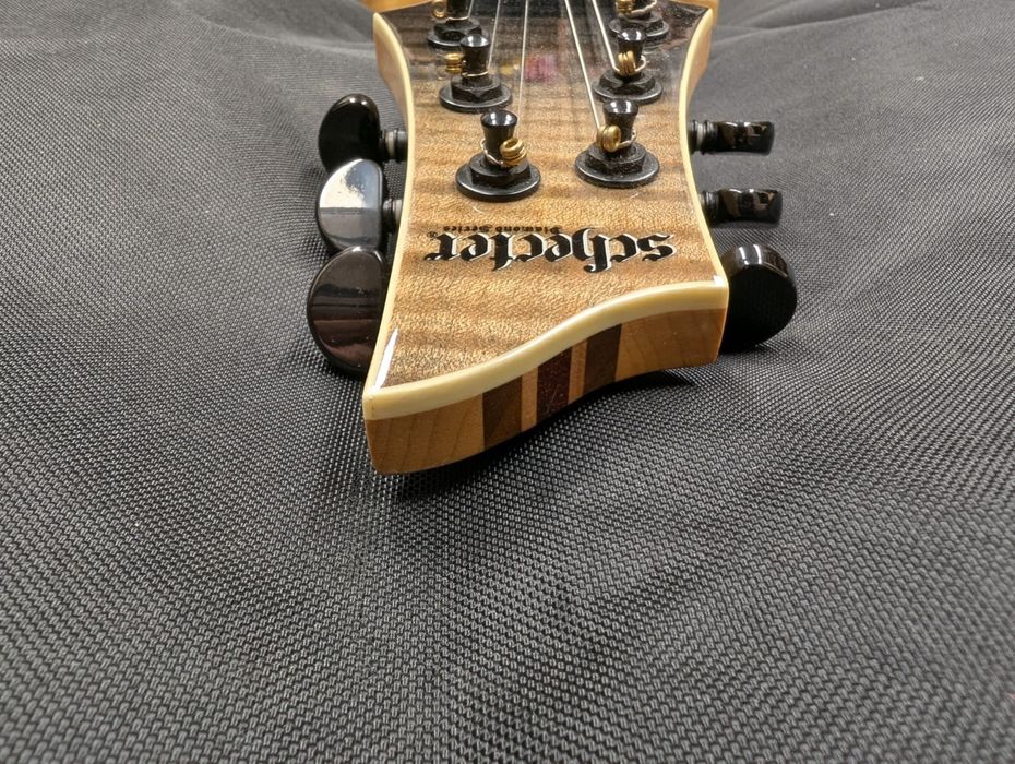 Guitarra Schecter C-1 SLS Elite de 2018