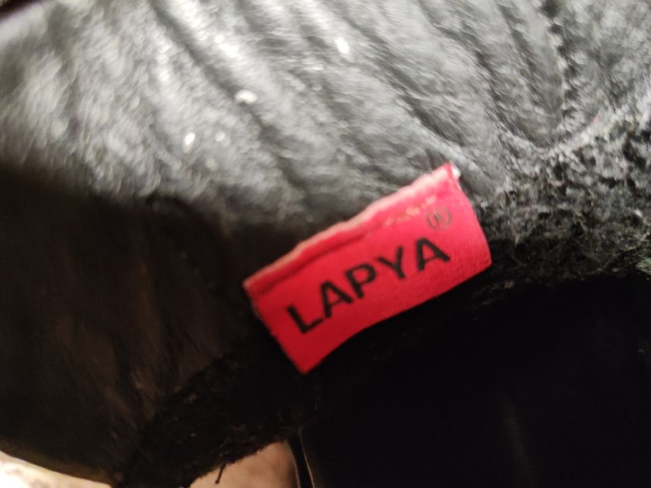 Черевички жіночі