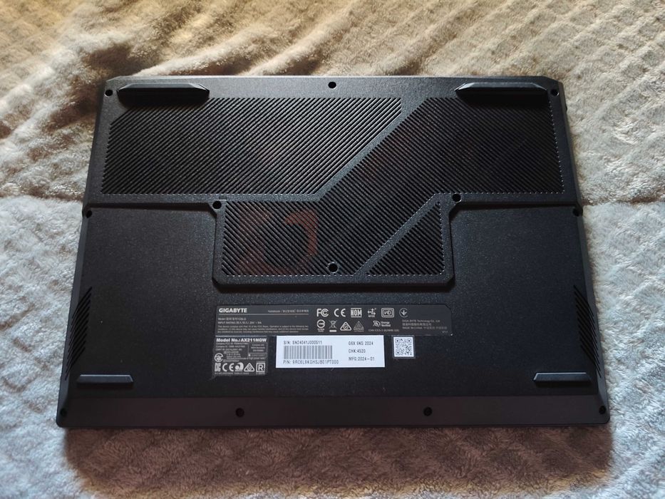 Portátil Gigabyte G6X 9KG 2024