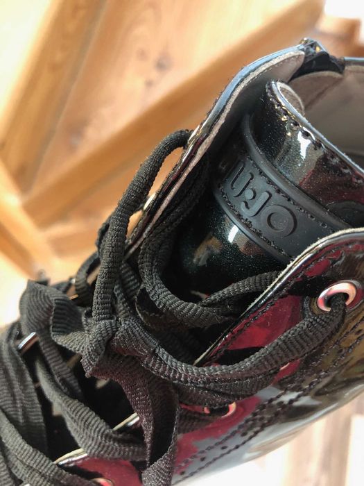 Botki, trapery włoskie LIUJO, lakierowana skóra, rozmiar 40