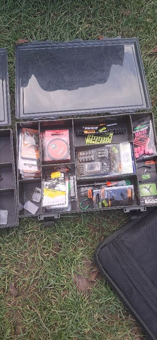 Akcesoria karpiowe firmowe