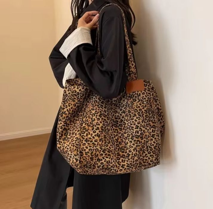 Shopper bag w cętki duża torba materiałowa w panterkę lamparci wzór