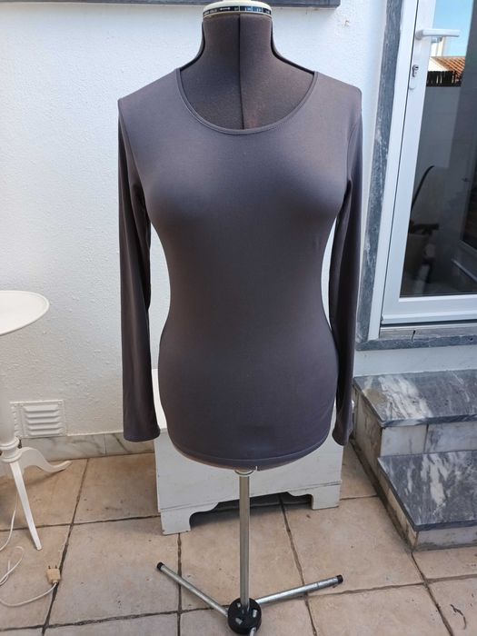 Venda de mobiliário vários 885.