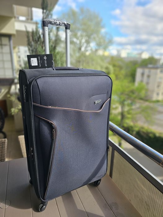 NOWA walizka XL Solier na kółkach