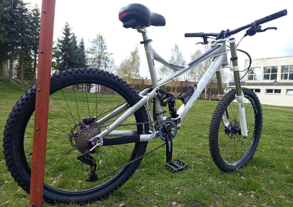 Rower Giant Reign 3 downhill freeride mtb