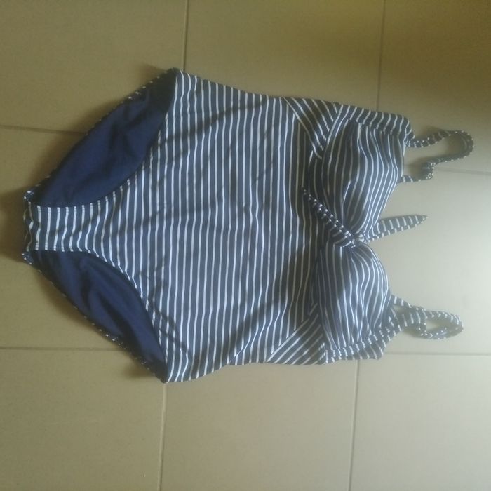 Strój kąpielowy jednoczęściowy rozmiar 3XL firmy Tu