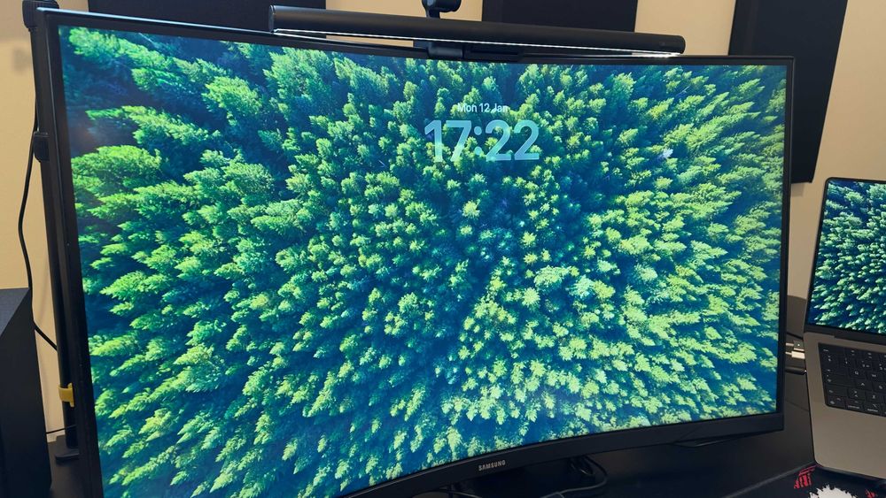 Monitor Samsung Odyssey 32" Curvo Gaming QHD 165Hz 1ms AMD FreeSync