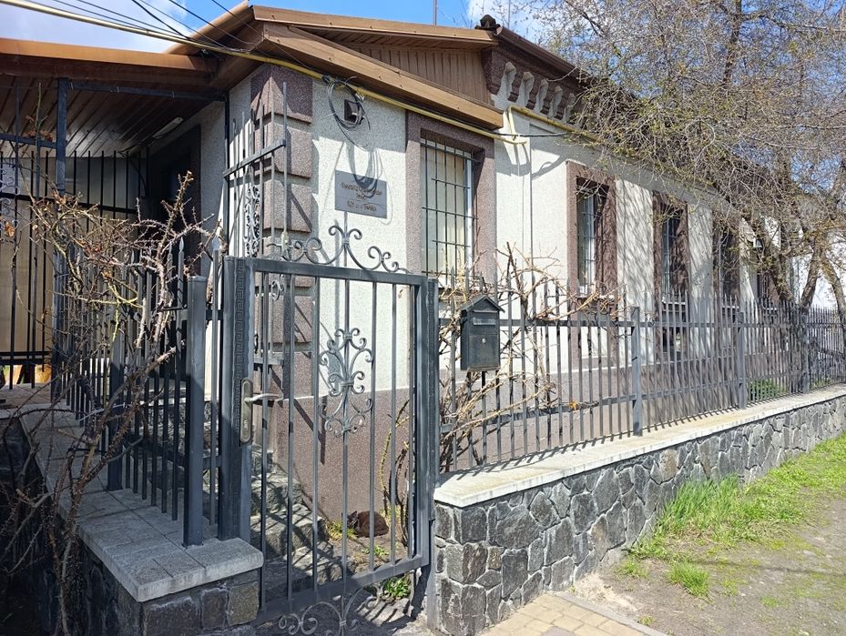Продаж частини будинку в центрі м.Городищє
