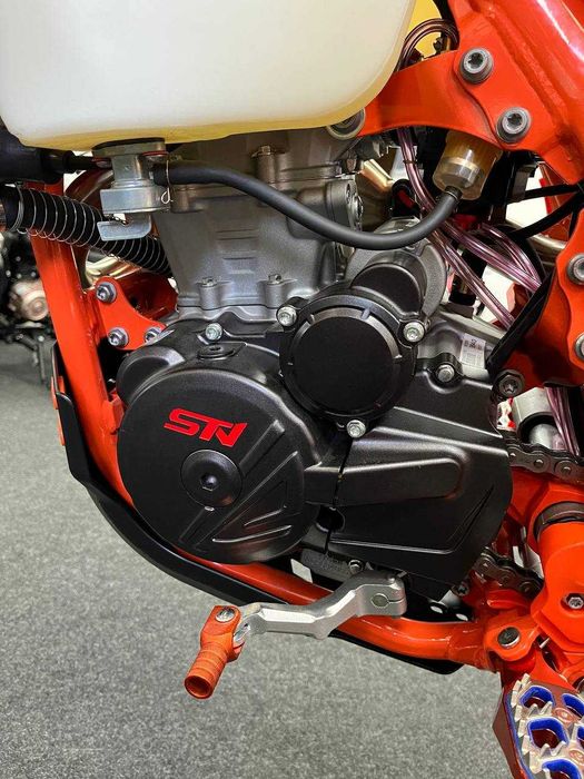 Мотоцикл STN V9 Enduro