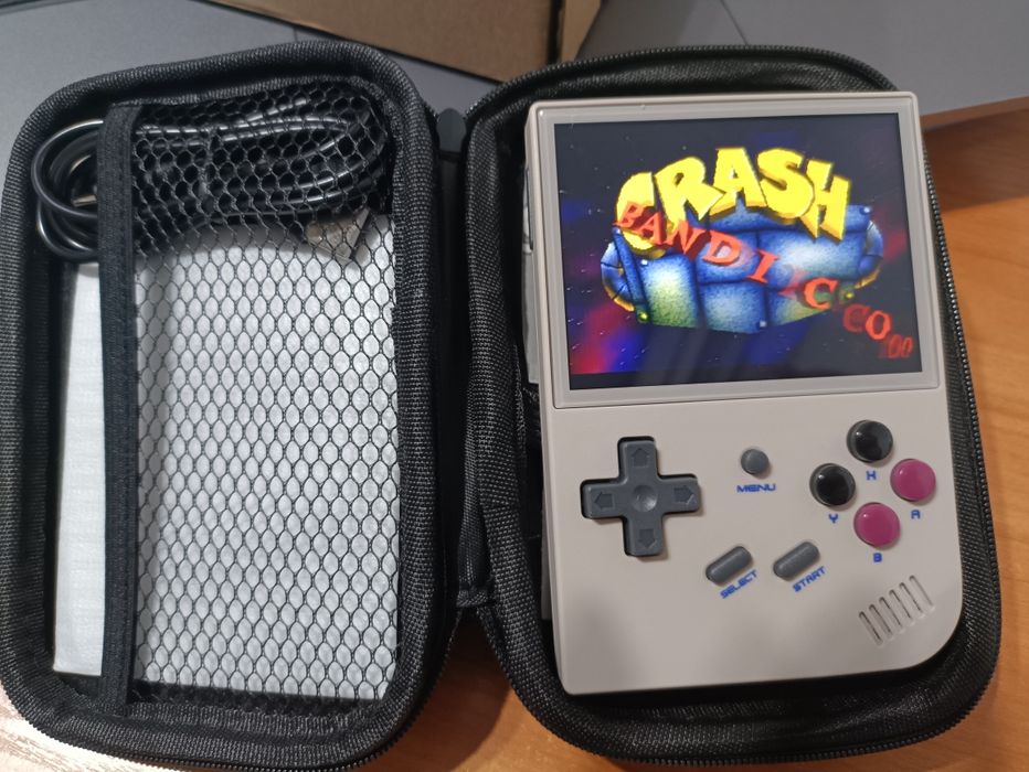 Andernic rg35xx  64gb сіра с сумкой в комплекте