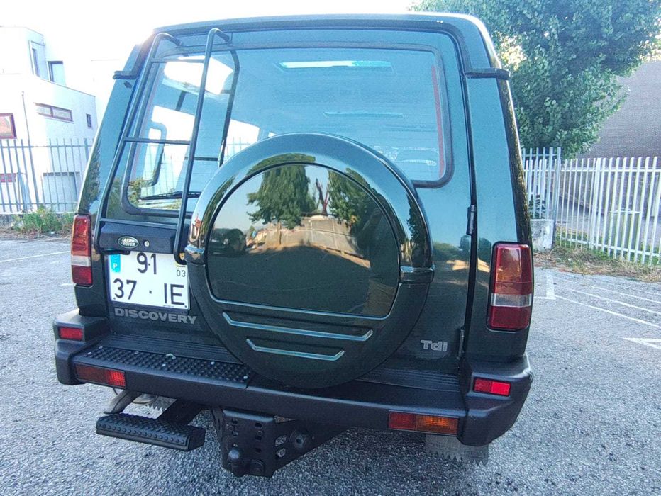 Vendo Land Rover em muito bom estado, todo original.