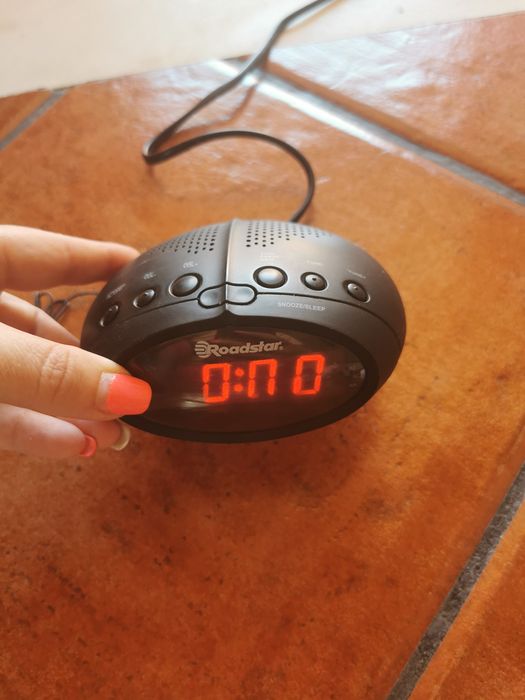 Rádio/Despertador Roadstar