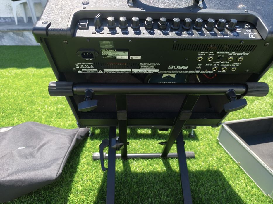 Boss Katana Mk2 100 como novo