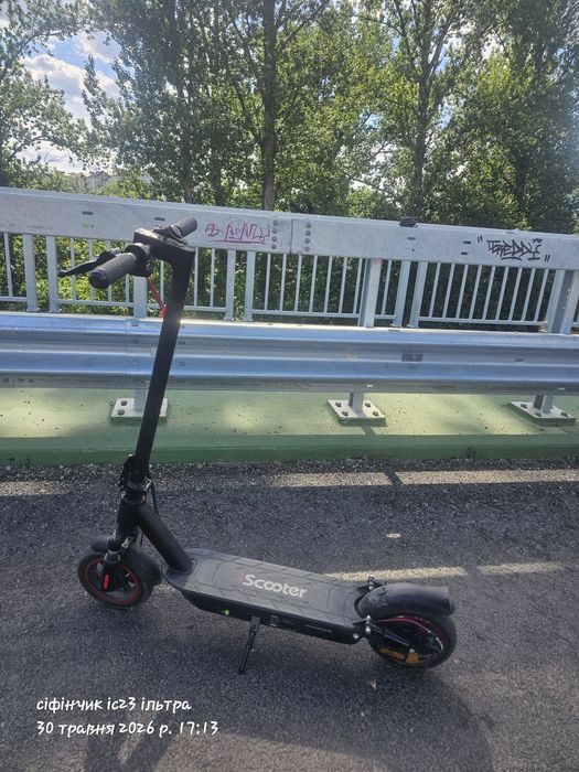 Електросамокат IScooter i10