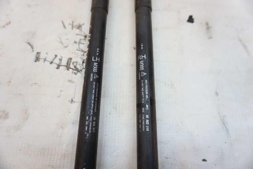 Амортизатор багажника  Chevrolet Spark\Шевроле Спарк М300