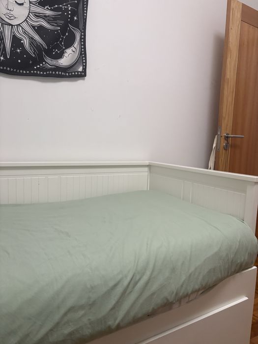 Cama IKEA HEMNES com 3 gavetas + 2 colchões