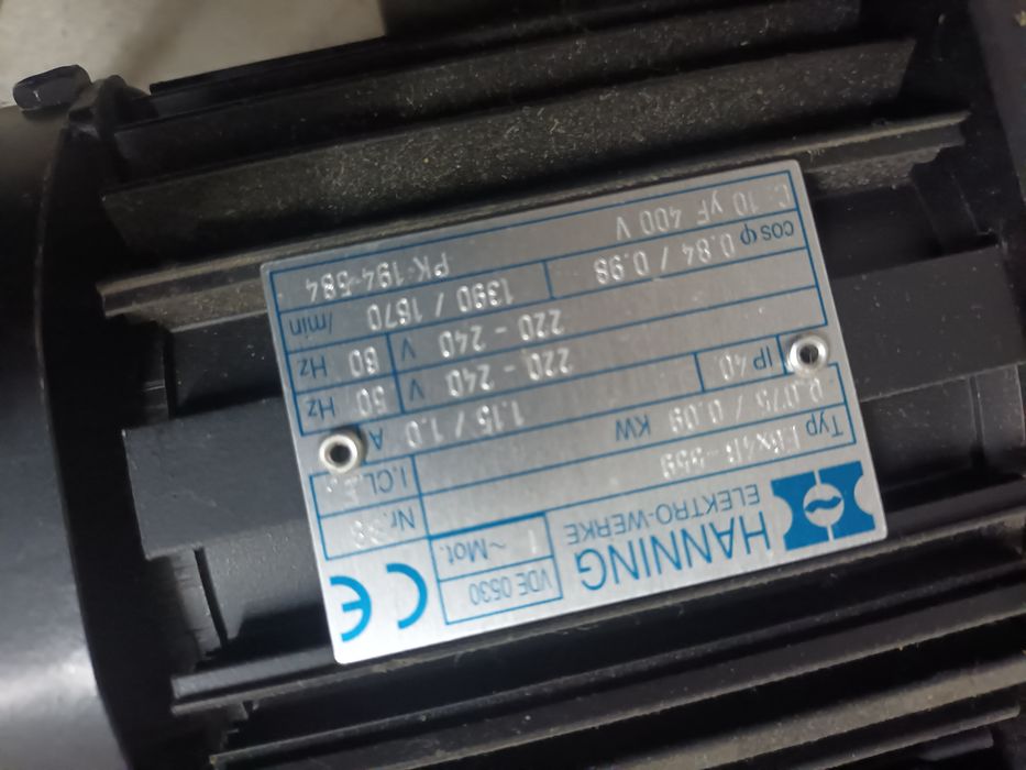 Bomba de vacuo pfeiffer dual stage