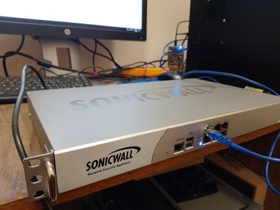 Firewall Sonicwall NSA 2400