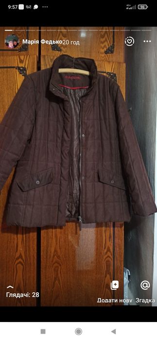 Одяг б/у в ідеальному стані куртки100ог.ціна 200 світера 50грн ог.110