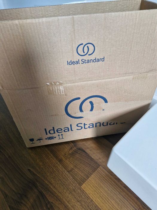 Umywalka ideal standard 25x45cm