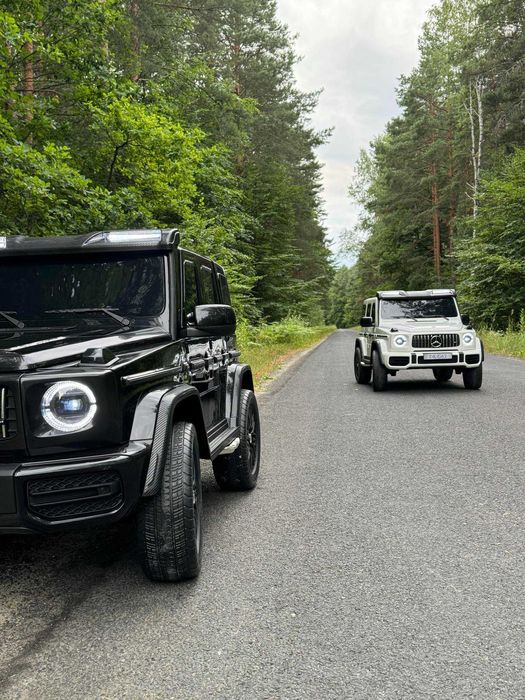 Samochód Mercedes DK-g63 czarny biały auto na akumulator 24V MOCNE!!!