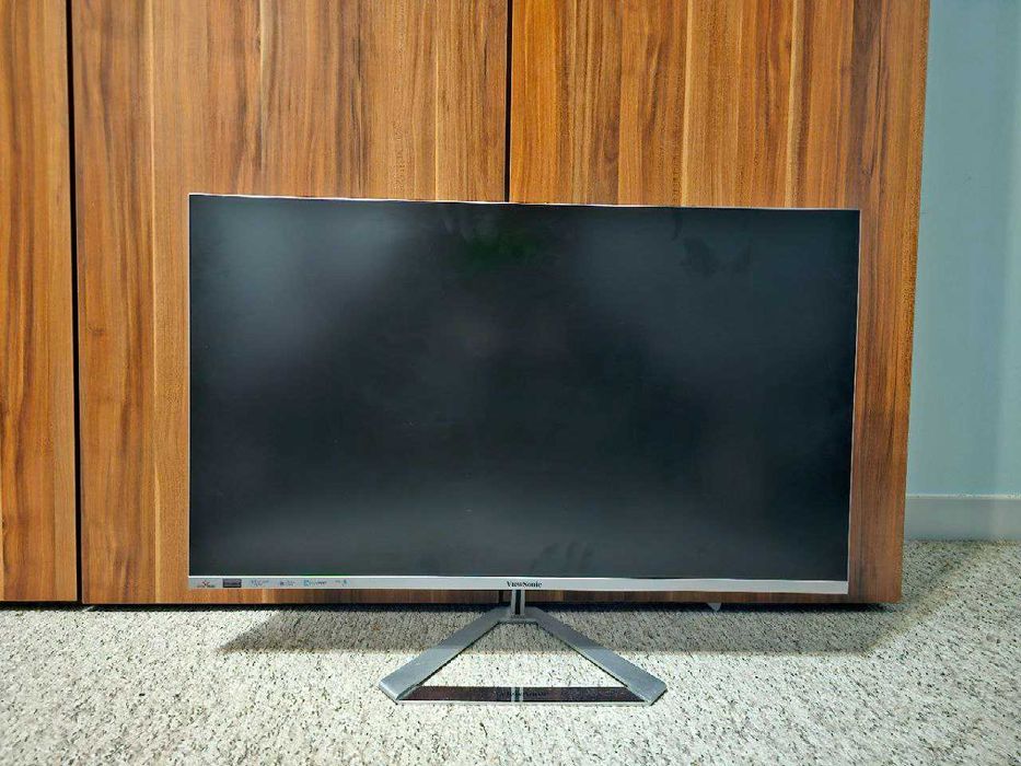 Sprzedam komputer stacjonarny Core i5 z monitorem 32" 2K