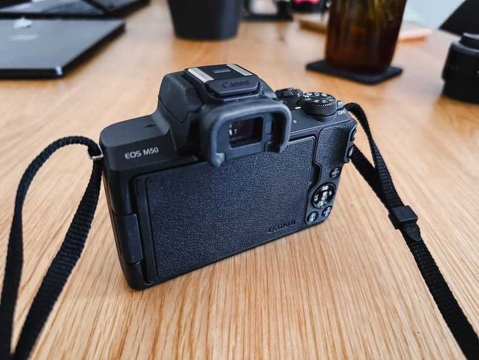 Canon EOS M50 wraz z akcesoriami