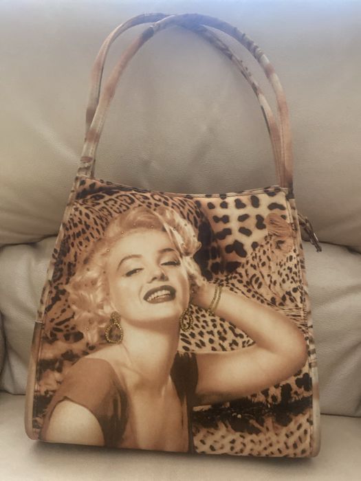 Гарна лакова сумка