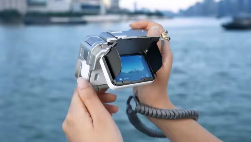 Insta360 ace pro 2 шторка для екрану