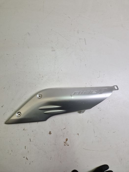 BMW R Nine T K21 osłona owiewka  prawa