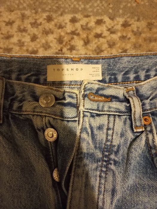 Продам джинсы женские М