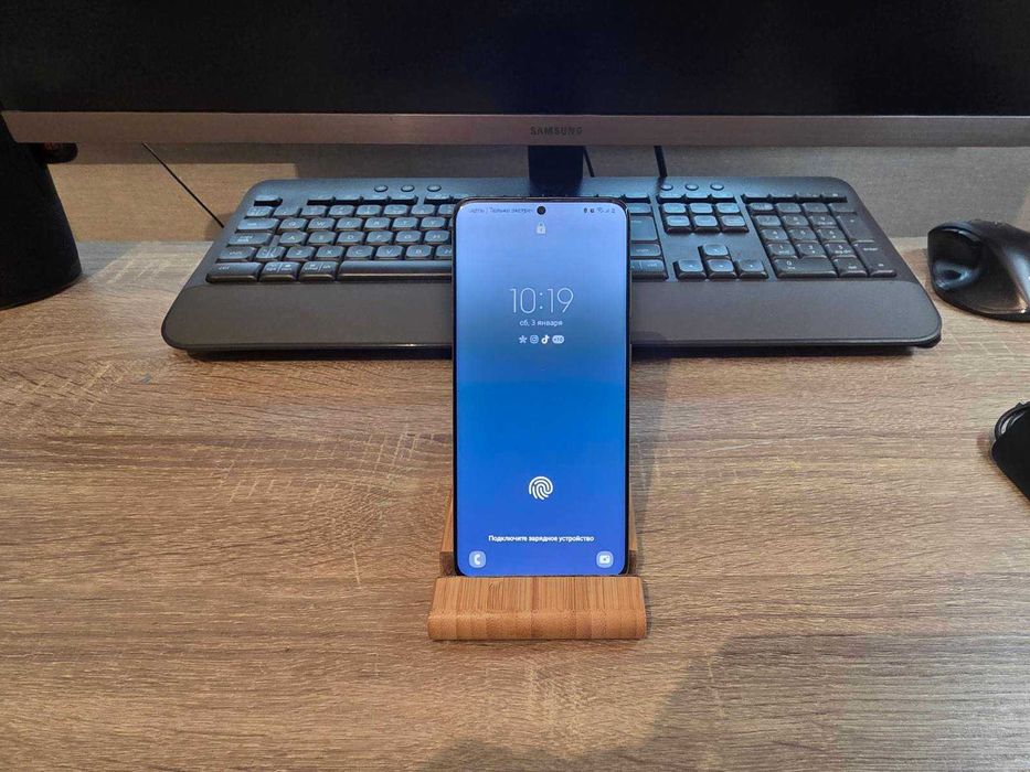 Продаю Samsung S20 / Офіційний!!! / Повний комплект!!!