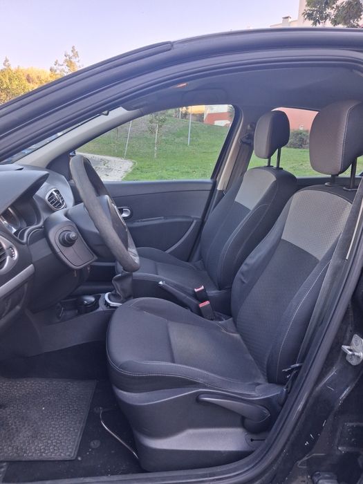 Renault Clio 1.5 Dci 5p 2010 foto 5