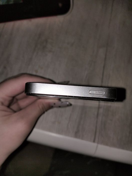 Айфон 5s/32 gigabyte