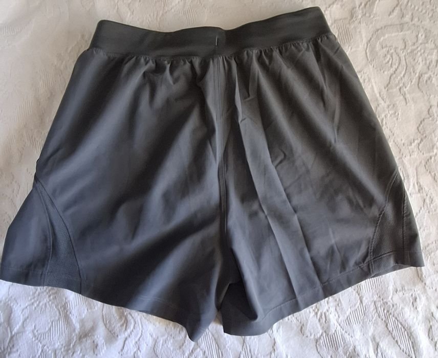 Calções treino Under Armour