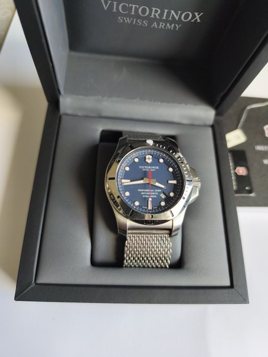 Victorinox profesional diver 200 m