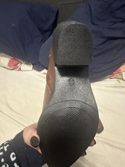 Botas castanhas novas 39