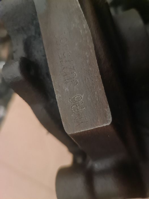 Dół silnika blok tloki ford transit 2.0 Eco blue YMR6 . 2019 rok .