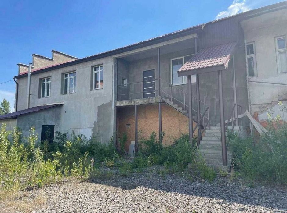 Продаж 200м2 та землі 1га , ж/д колія, склад, логістика, виробництво