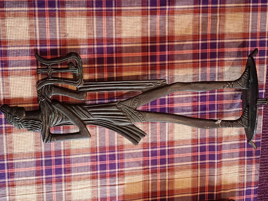 Estatua estatueta feita a mão em bronze decoraçao